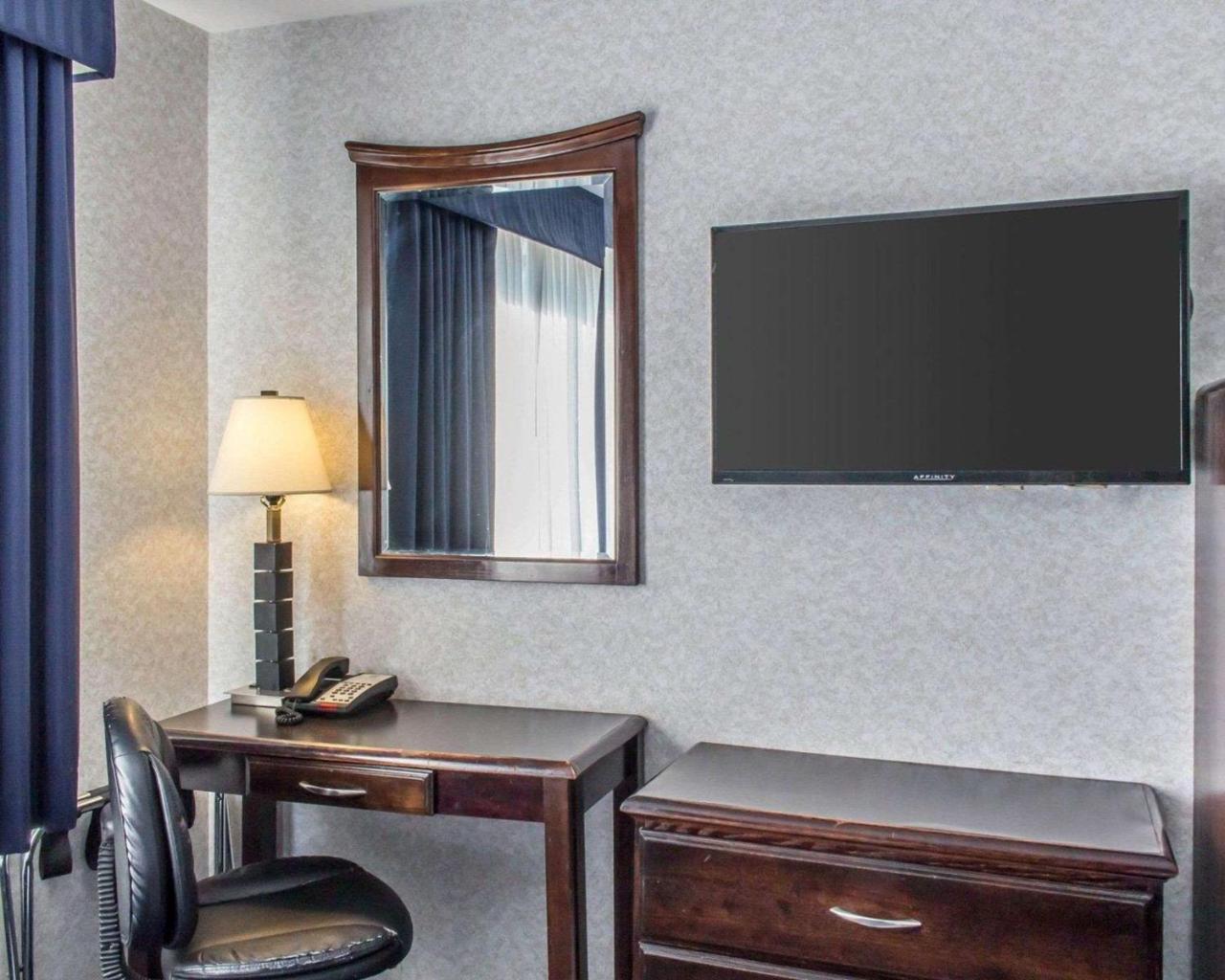 Paramount Inn Floral Park Buitenkant foto